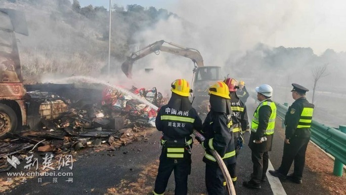 ��Сʱ�ڻ��Ƶõ����ƣ���Сʱ��ͨ������θ��ٻ�����ȼ�¹�Ӧ������Բ�����